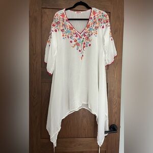 Johnny Was Embroidered White Floral Women's Top